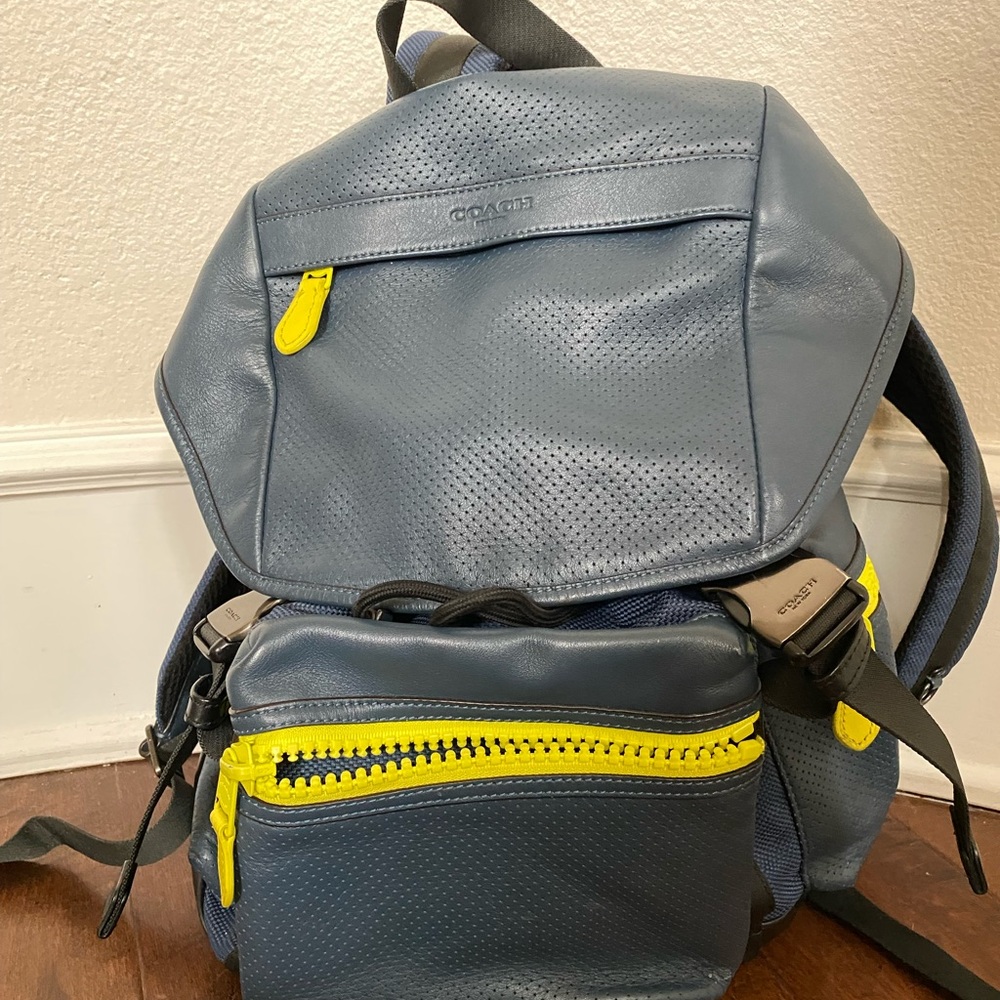 Coach Terrain Trek Travel Backpack Perforated Dark Blue Bright Yellow Accents - Picture 2 of 10